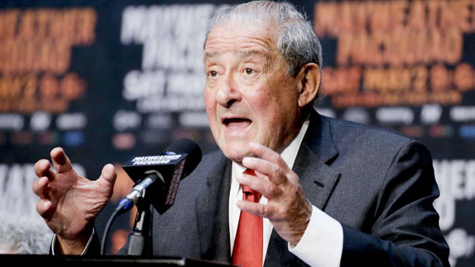 Promotor tinju ternama, Bob Arum mengatakan bahwa Mike Tyson bisa tewas apabila dipukul kepalanya jika pertarungan melawan Evander Holyfield terealisasi.
